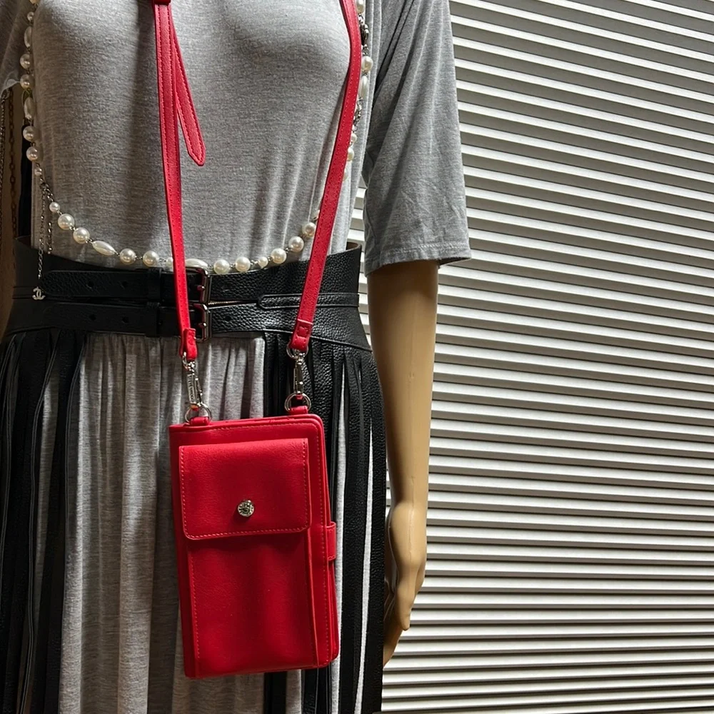 Steve Madden phone case/wallet crossbody